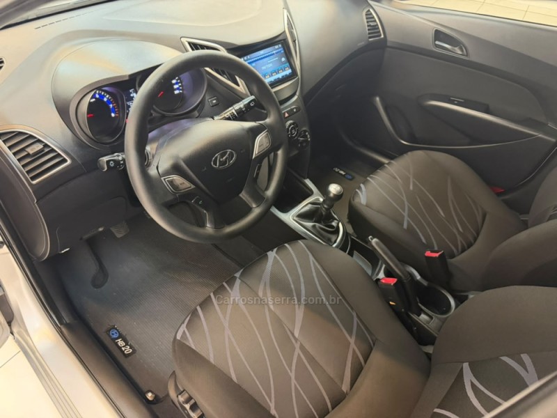 HB20 1.0 COMFORT PLUS 12V FLEX 4P MANUAL - 2015 - BOM RETIRO DO SUL