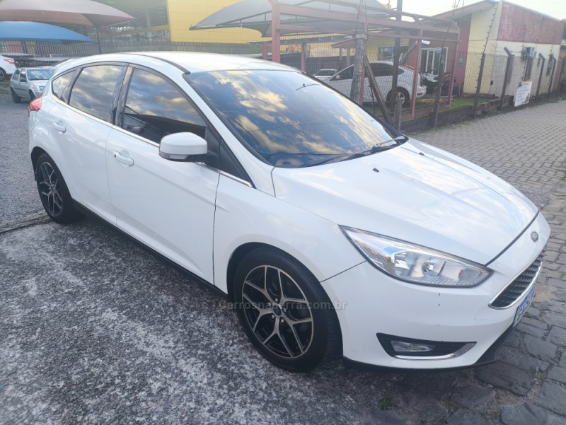FOCUS 2.0 FC 16V GASOLINA 4P AUTOMÁTICO - 2016 - FARROUPILHA
