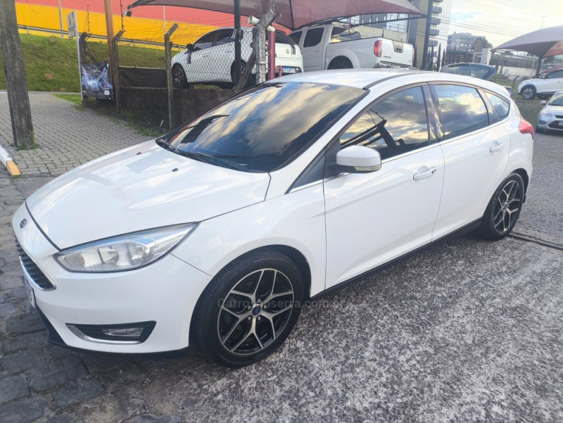 FOCUS 2.0 FC 16V GASOLINA 4P AUTOMÁTICO - 2016 - FARROUPILHA