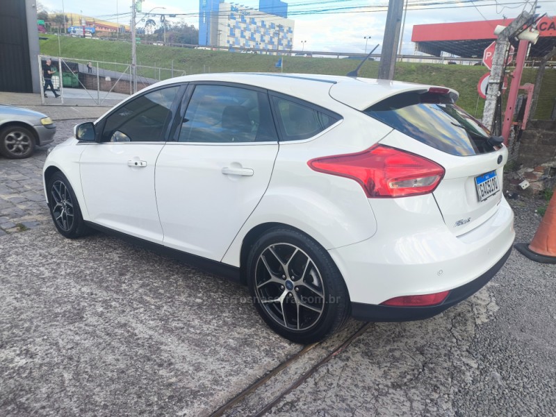 FOCUS 2.0 FC 16V GASOLINA 4P AUTOMÁTICO - 2016 - FARROUPILHA