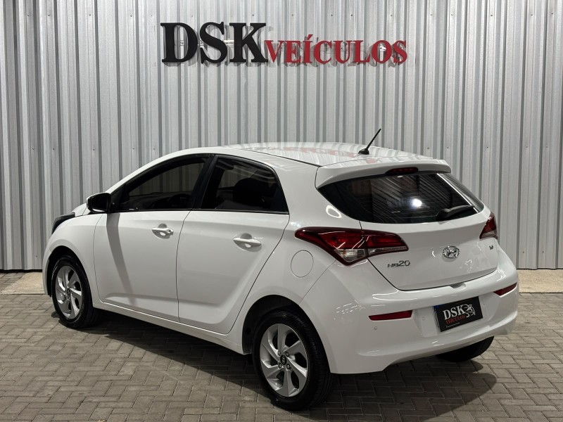 HB20 1.6 COMFORT PLUS 16V FLEX 4P MANUAL - 2016 - CAXIAS DO SUL