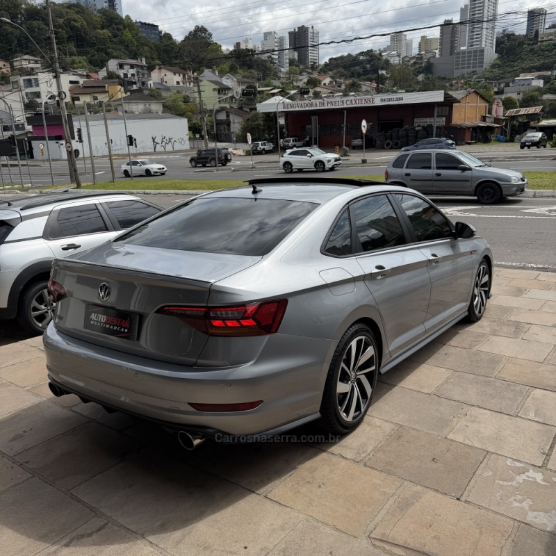 JETTA 2.0 16V TSI GLI 350 GASOLINA 4P AUTOMÁTICO - 2021 - CAXIAS DO SUL