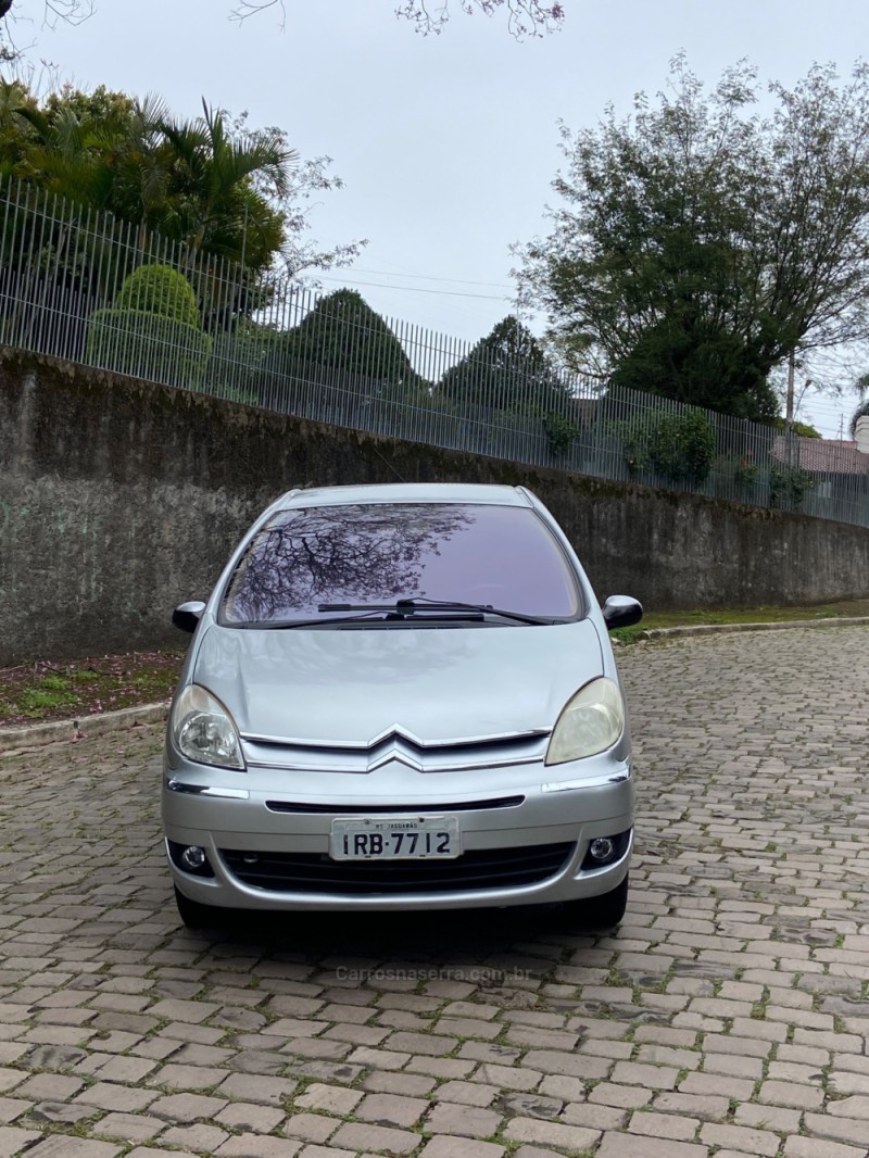 C3 PICASSO 1.6 GLX 16V FLEX 4P MANUAL - 2011 - SAPIRANGA