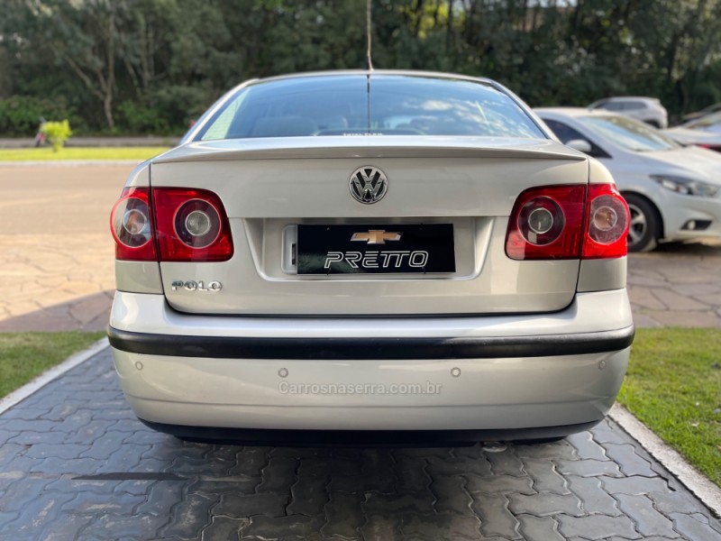 POLO SEDAN 1.6 8V GASOLINA 4P MANUAL - 2008 - GUAPORé