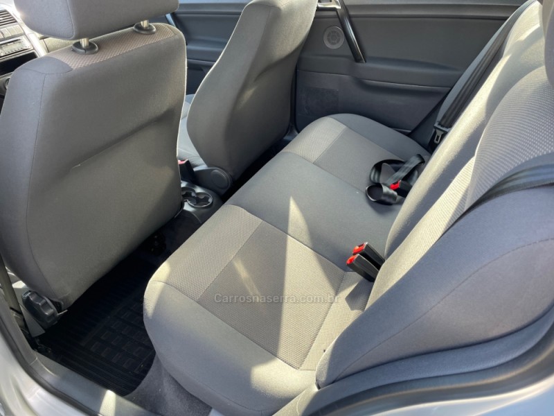 POLO SEDAN 1.6 8V GASOLINA 4P MANUAL - 2008 - GUAPORé