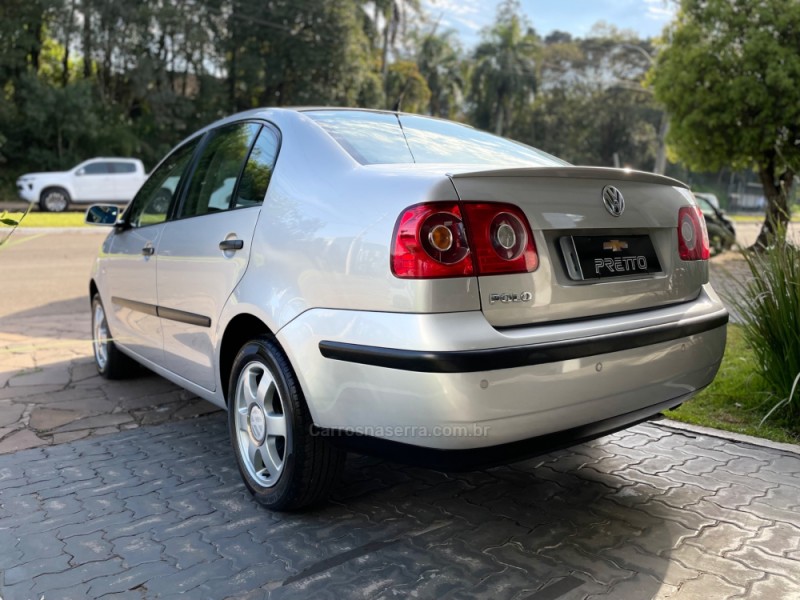 POLO SEDAN 1.6 8V GASOLINA 4P MANUAL - 2008 - GUAPORé