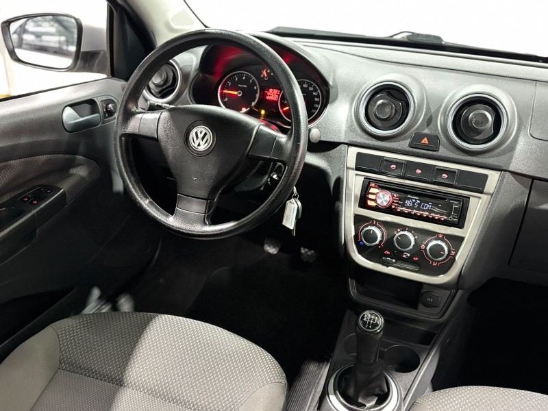 VOYAGE 1.0 MI 8V FLEX 4P MANUAL - 2013 - CAXIAS DO SUL
