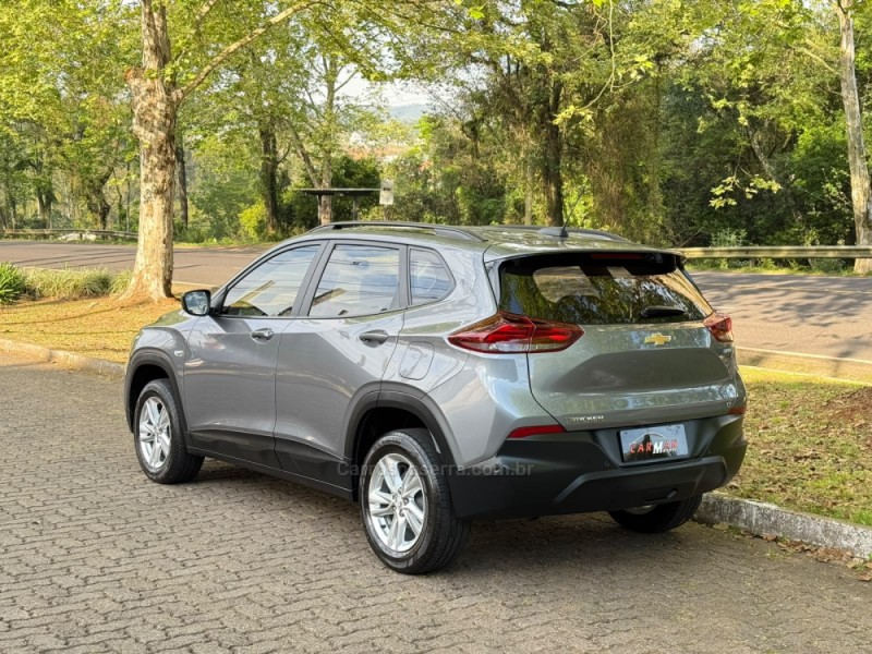 TRACKER 1.0 12V LT TURBO FLEX 4P AUTOMÁTICO - 2023 - DOIS IRMãOS