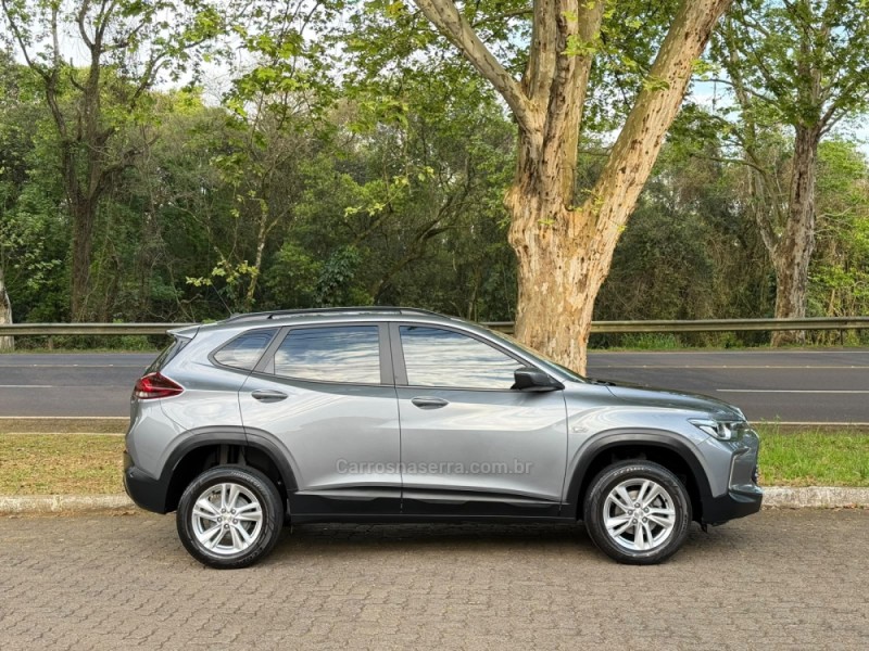 TRACKER 1.0 12V LT TURBO FLEX 4P AUTOMÁTICO - 2023 - DOIS IRMãOS