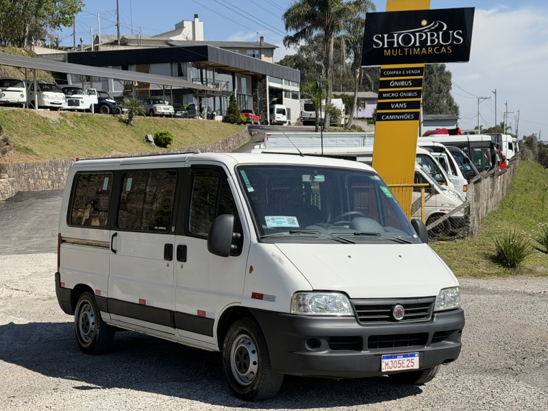 ducato 2.3 minibus 16 lugares teto alto 16v turbo intercooler diesel manual 2013 caxias do sul