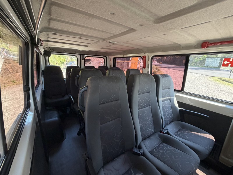DUCATO 2.3 MINIBUS 16 LUGARES TETO ALTO 16V TURBO INTERCOOLER DIESEL MANUAL - 2013 - CAXIAS DO SUL