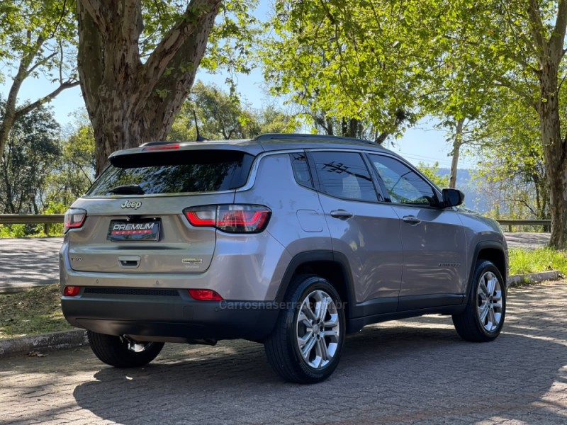 COMPASS 1.3 LONGITUDE T270 16V TURBO FLEX 4P AUTOMÁTICO - 2022 - DOIS IRMãOS