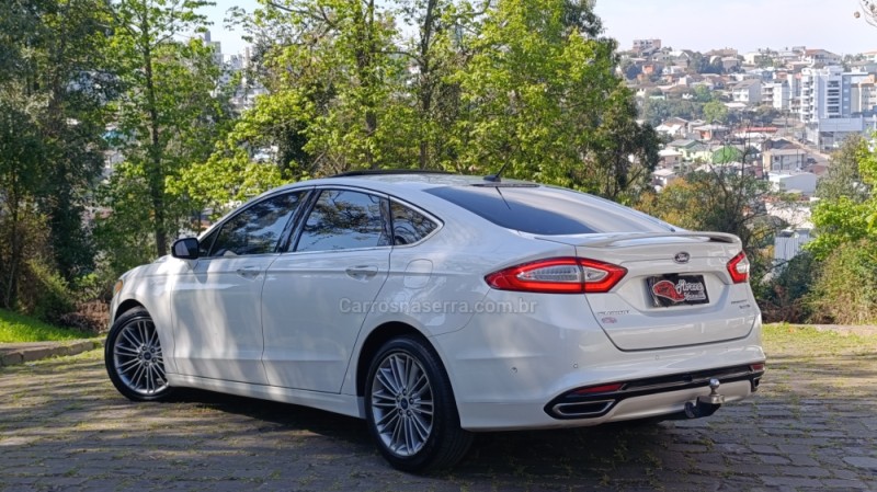 FUSION 2.0 TITANIUM PLUS AWD 16V GASOLINA 4P AUTOMÁTICO - 2014 - CAXIAS DO SUL