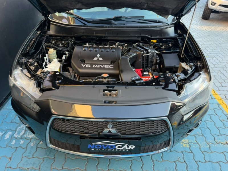 OUTLANDER 3.0 GT 4X4 V6 24V GASOLINA 4P AUTOMÁTICO - 2012 - ESTâNCIA VELHA