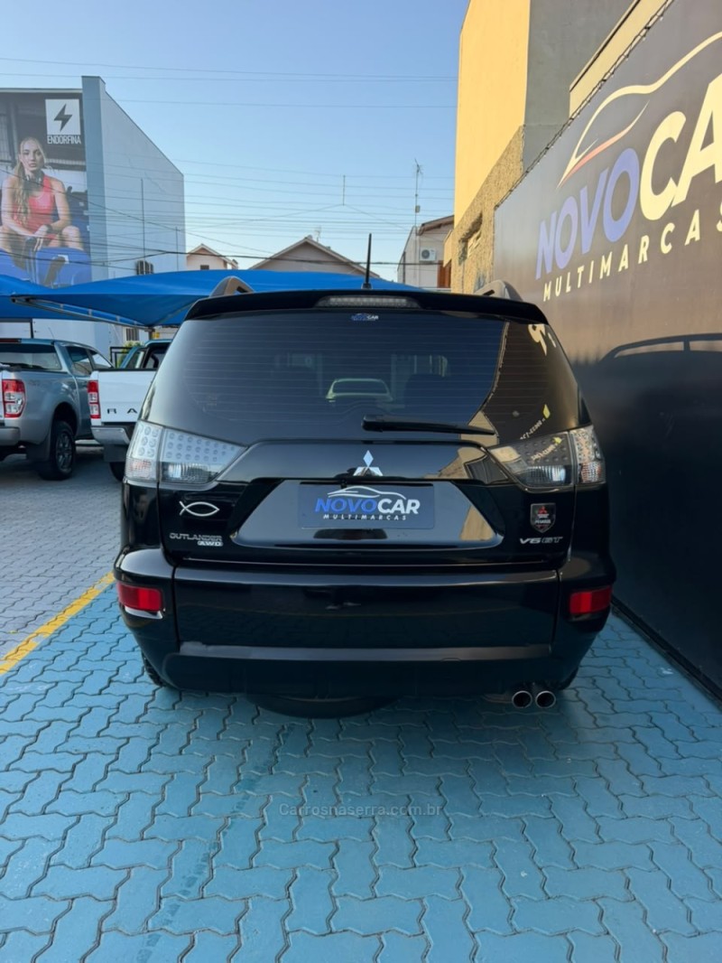 OUTLANDER 3.0 GT 4X4 V6 24V GASOLINA 4P AUTOMÁTICO - 2012 - ESTâNCIA VELHA