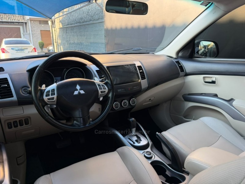 OUTLANDER 3.0 GT 4X4 V6 24V GASOLINA 4P AUTOMÁTICO - 2012 - ESTâNCIA VELHA