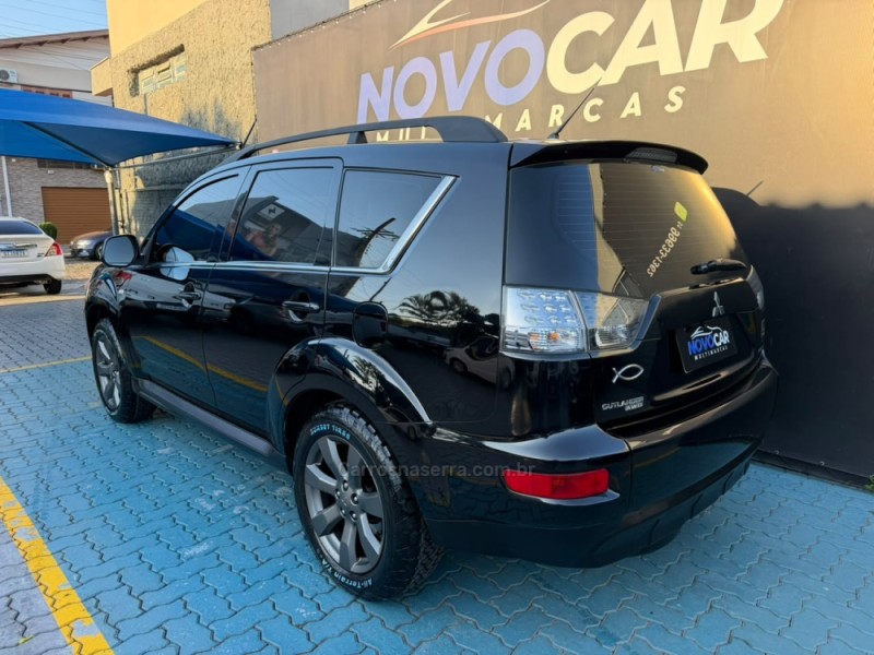 OUTLANDER 3.0 GT 4X4 V6 24V GASOLINA 4P AUTOMÁTICO - 2012 - ESTâNCIA VELHA
