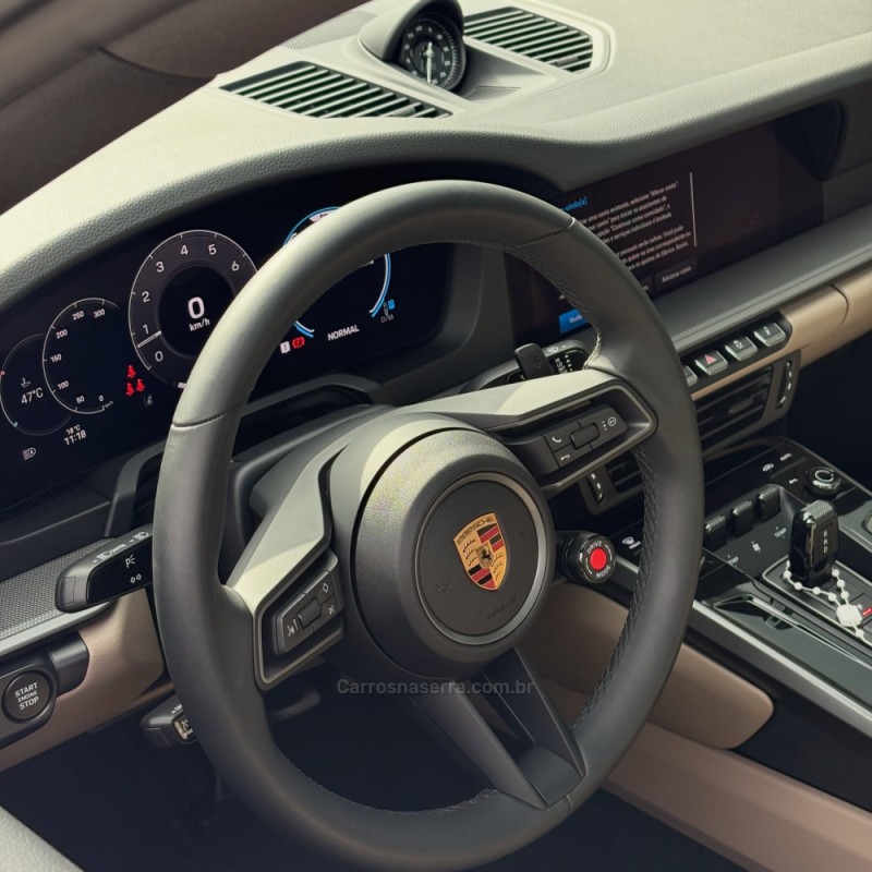 911 3.0 CARRERA COUPÉ AUTOMÁTICO - 2025 - MONTENEGRO