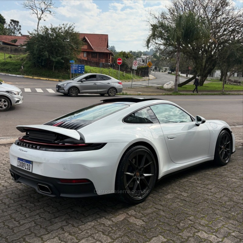 911 3.0 CARRERA COUPÉ AUTOMÁTICO - 2025 - MONTENEGRO