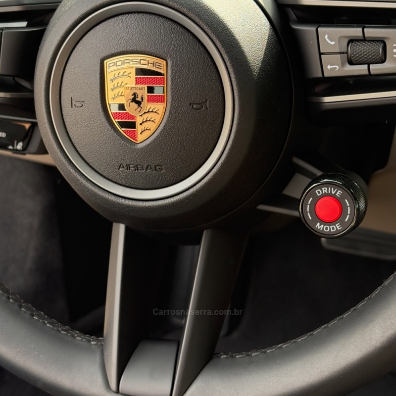911 3.0 CARRERA COUPÉ AUTOMÁTICO - 2025 - MONTENEGRO