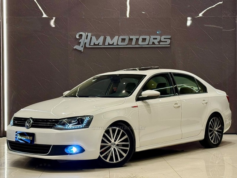 jetta 2.0 tsi highline 211cv gasolina 4p dsg 2013 caxias do sul