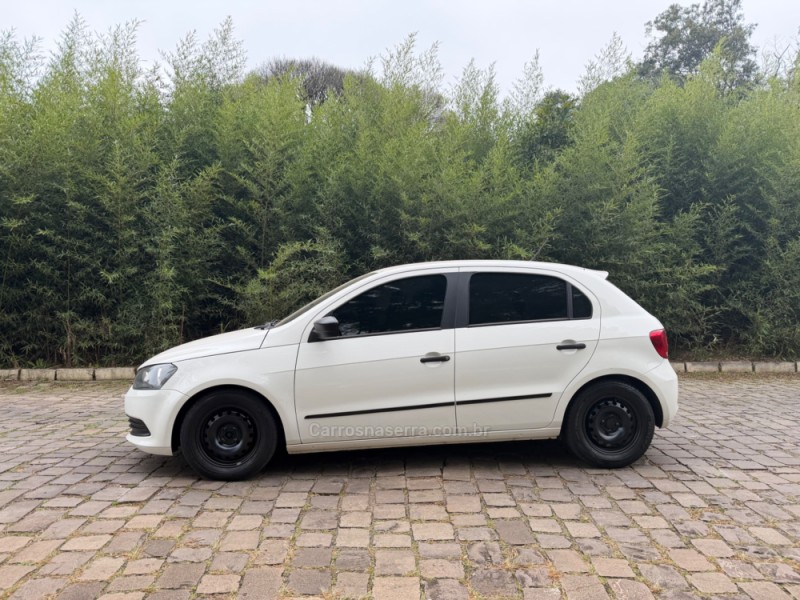 GOL 1.6 MI 8V FLEX 4P MANUAL G.VI - 2016 - NOVA PRATA