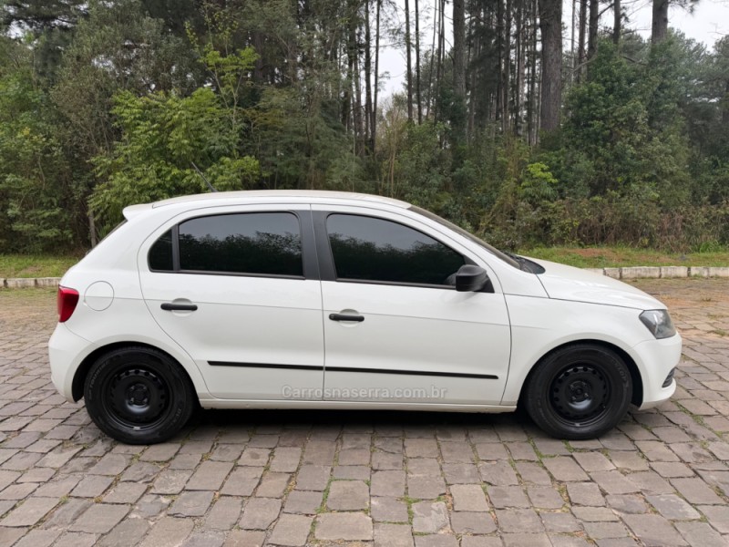 GOL 1.6 MI 8V FLEX 4P MANUAL G.VI - 2016 - NOVA PRATA