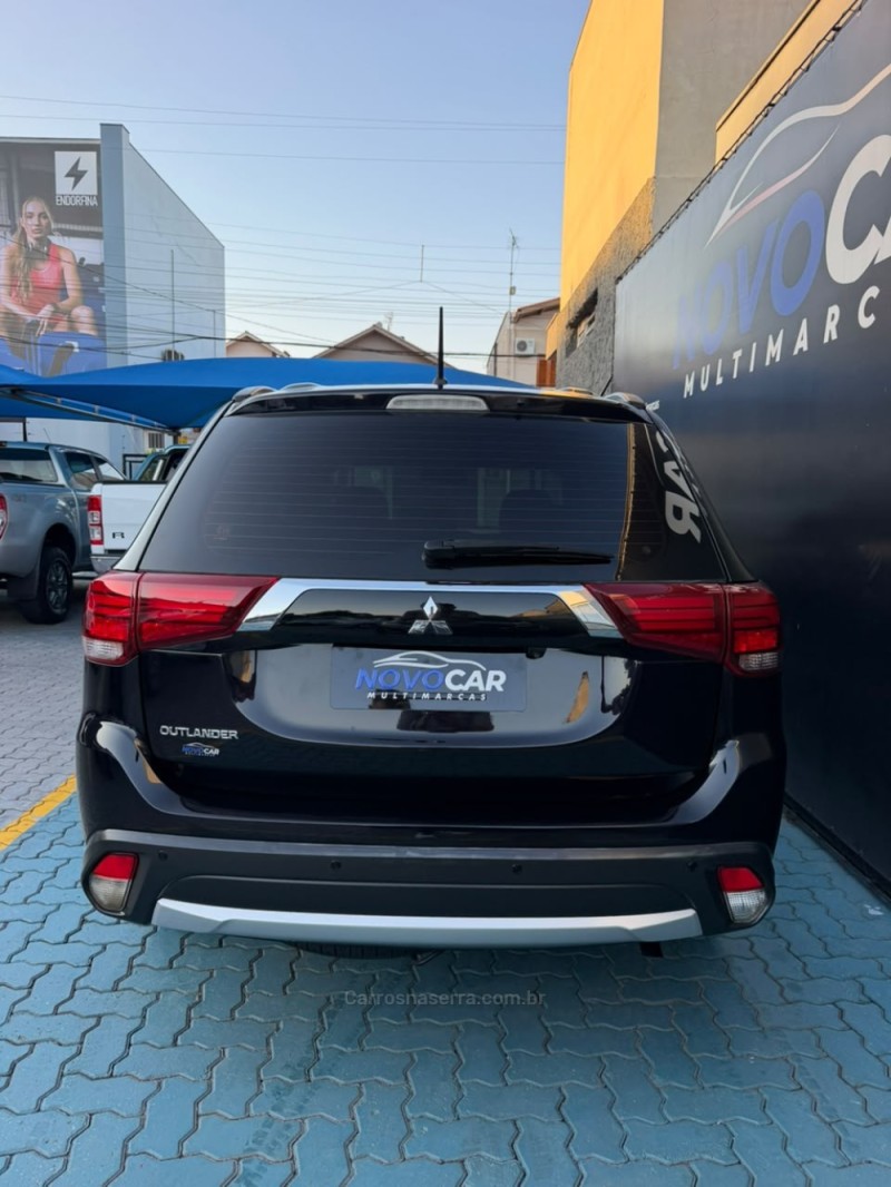 OUTLANDER 2.0 16V GASOLINA 4P AUTOMÁTICO - 2016 - ESTâNCIA VELHA