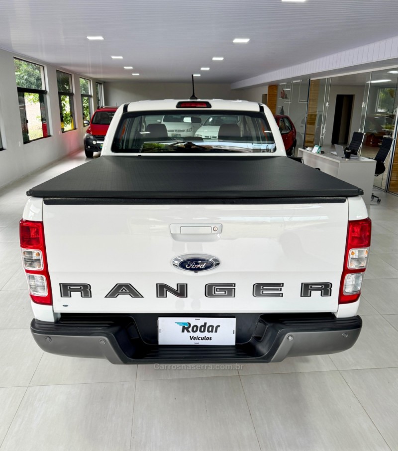 RANGER 2.2 XLS 4X4 CD 16V DIESEL 4P AUTOMÁTICO - 2022 - VILA FLORES