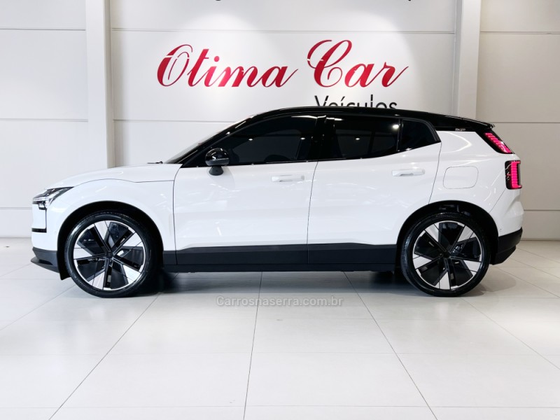 EX30 ULTRA EXTENDED RANGE - 2024 - FLORES DA CUNHA