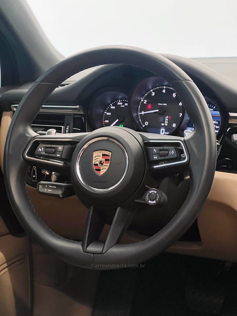 MACAN 2.0 16V GASOLINA 4P AUTOMÁTICO - 2024 - FLORES DA CUNHA