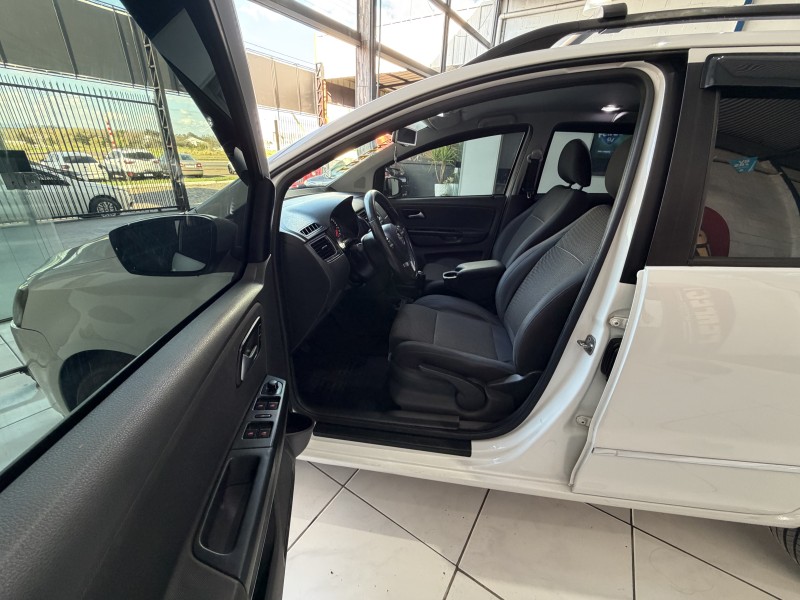 SPACEFOX 1.6 MI SPORTLINE 8V FLEX 4P MANUAL - 2012 - PORTãO
