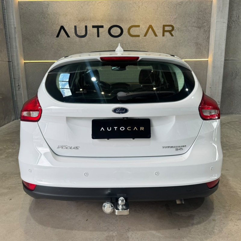 FOCUS 2.0 TITANIUM PLUS 16V FLEX 4P AUTOMÁTICO - 2016 - CAXIAS DO SUL