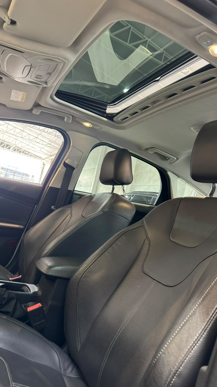 FOCUS 2.0 TITANIUM PLUS 16V FLEX 4P AUTOMÁTICO - 2016 - CAXIAS DO SUL
