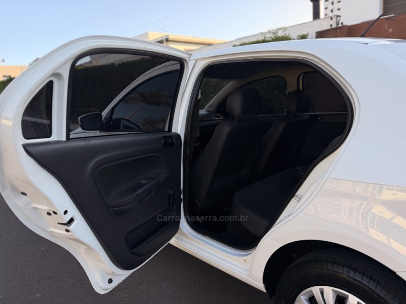 GOL 1.0 12V MPI TOTALFLEX 4P MANUAL - 2023 - SãO LEOPOLDO