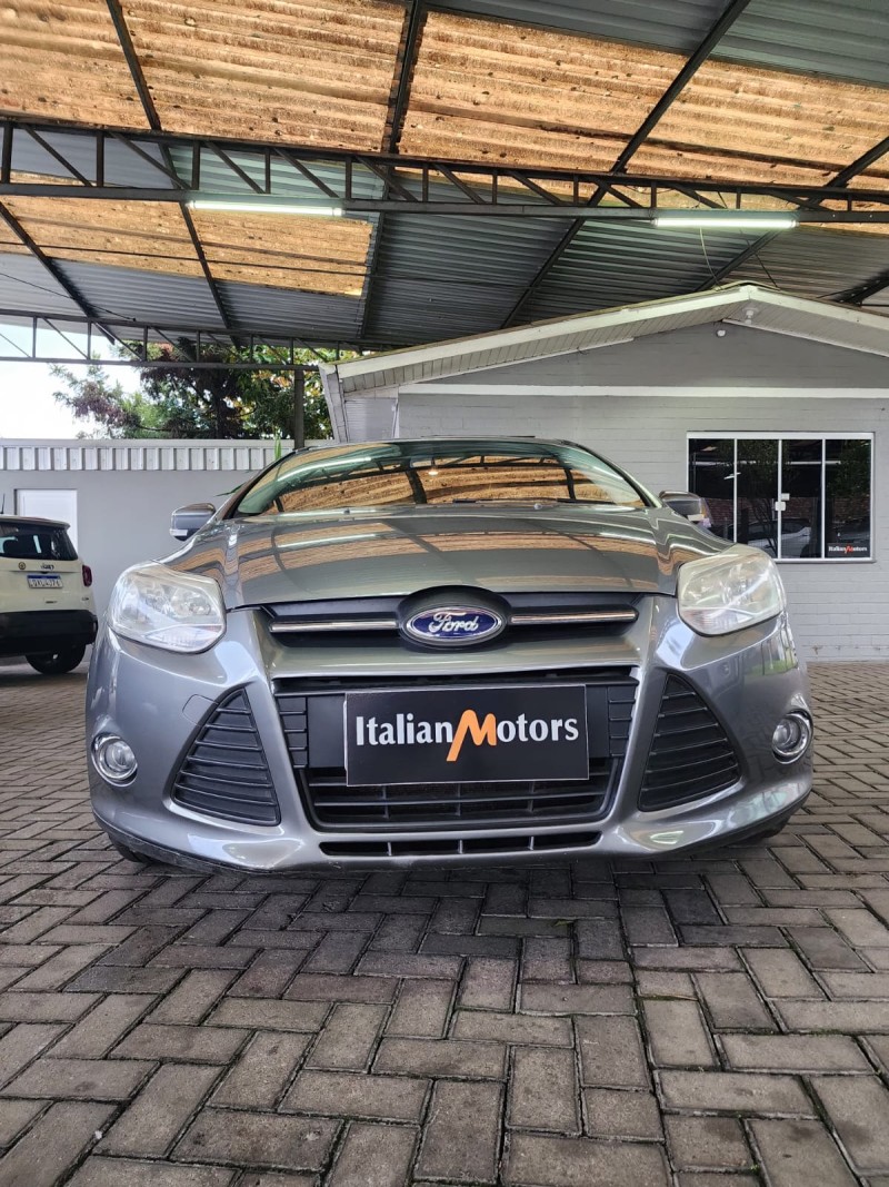 FOCUS 2.0 SE PLUS SEDAN 16V FLEX 4P AUTOMÁTICO - 2014 - CAXIAS DO SUL