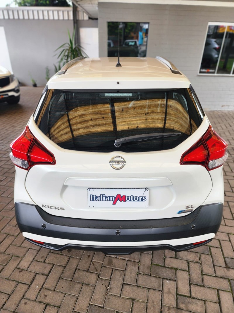 KICKS 1.6 SL 16V FLEXSTAR 4P AUTOMÁTICO - 2018 - CAXIAS DO SUL