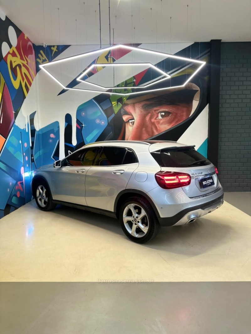 GLA 200 1.6 CGI ENDURO 16V TURBO FLEX 4P AUTOMÁTICO - 2020 - NOVO HAMBURGO