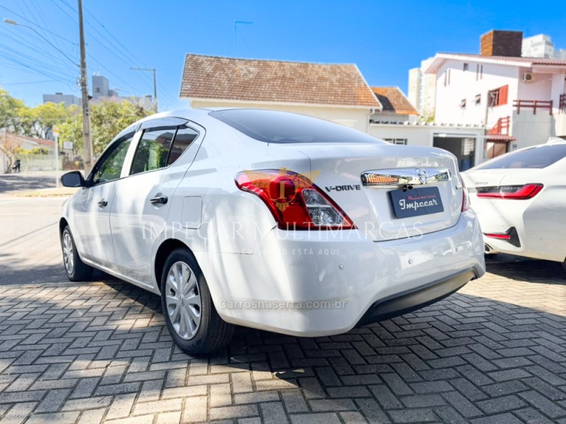 VERSA 1.6 V-DRIVE PLUS 16V FLEX 4P AUTOMÁTICO - 2021 - NOVO HAMBURGO