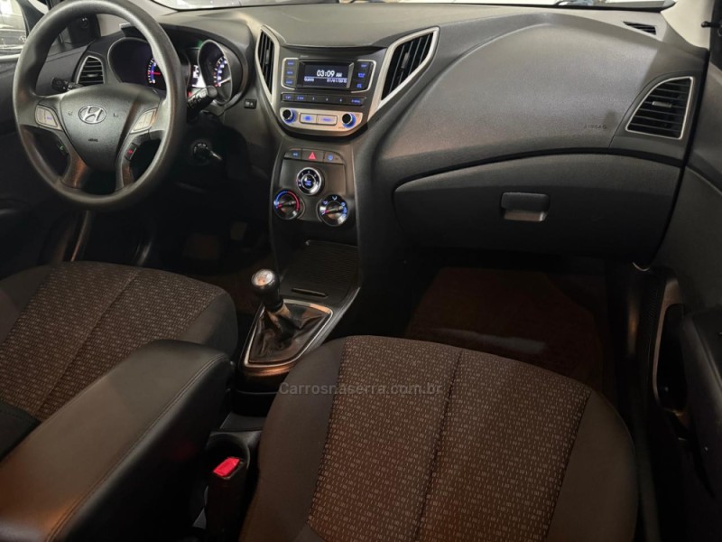 HB20 1.0 COMFORT 12V FLEX 4P MANUAL - 2017 - SãO LEOPOLDO