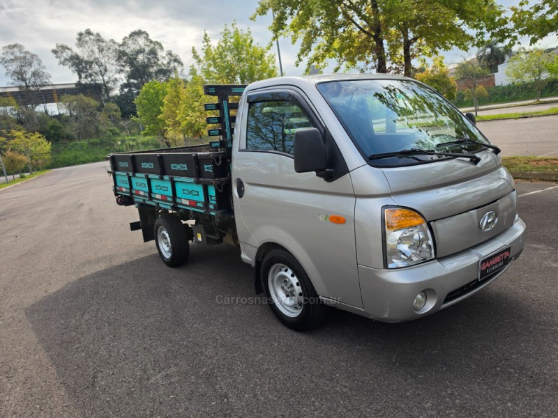 HR 2.5 TCI HDB BAU 4X2 8V 97CV TURBO INTERCOOLER DIESEL 2P MANUAL - 2012 - BENTO GONçALVES