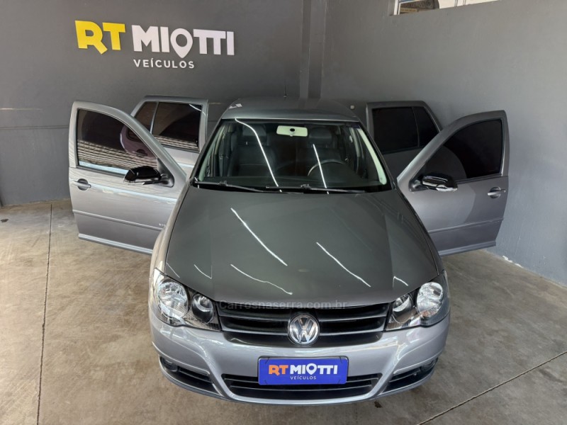 GOLF 1.6 MI SPORTLINE 8V FLEX 4P MANUAL - 2011 - MUçUM