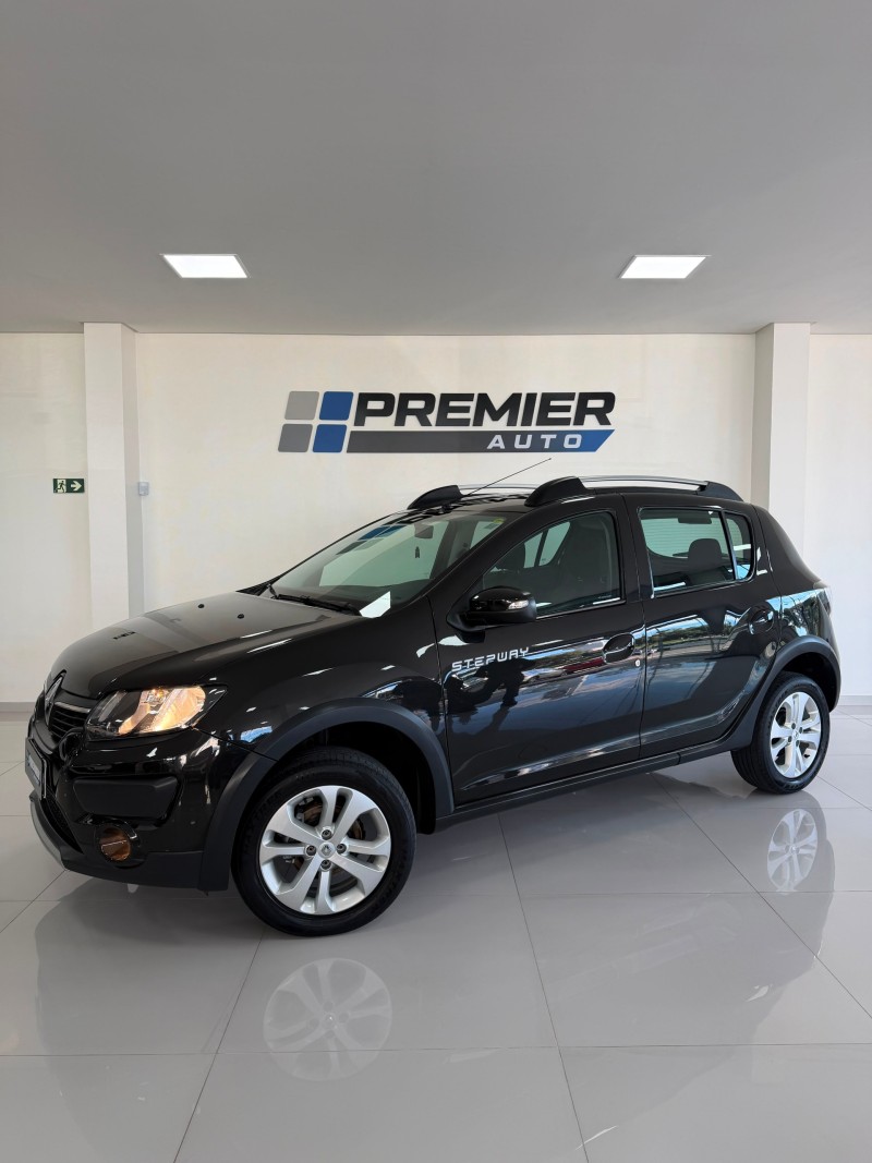 SANDERO 1.6 STEPWAY 16V FLEX 4P MANUAL - 2015 - CAXIAS DO SUL