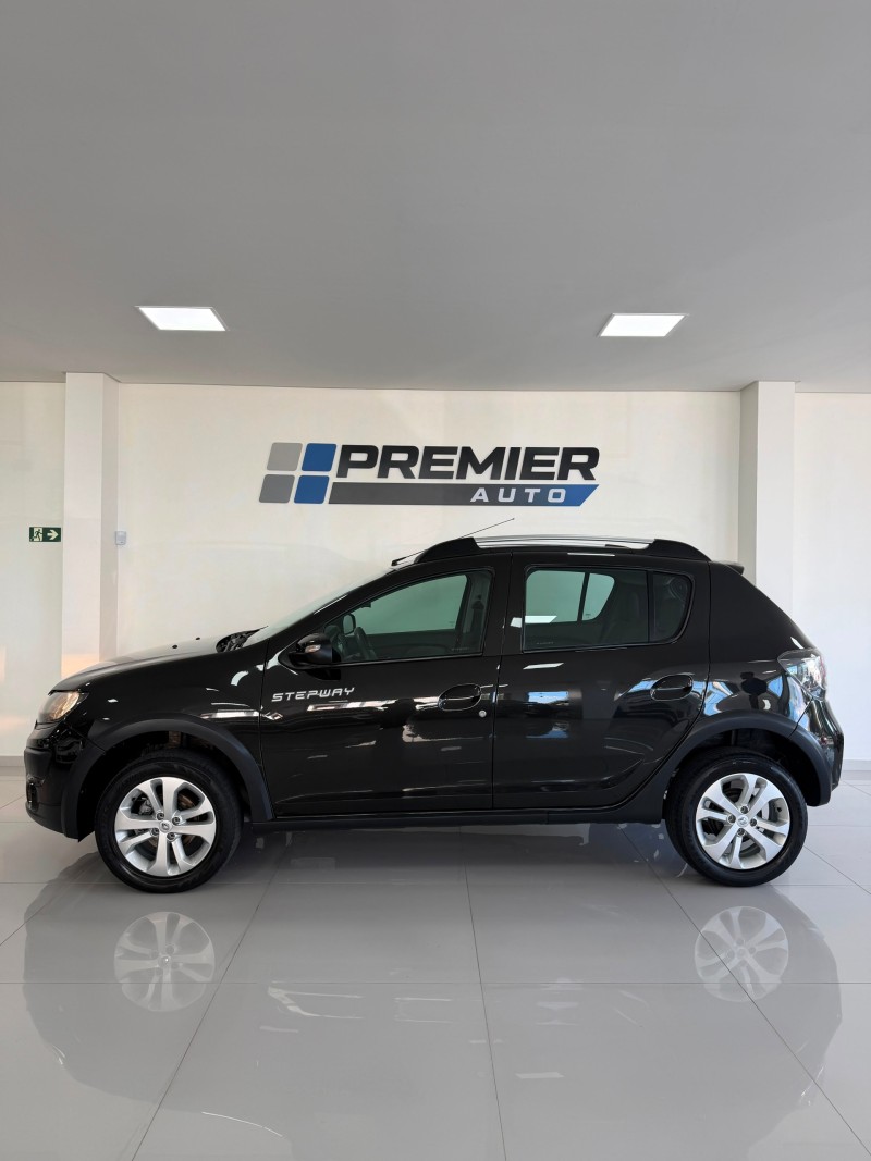SANDERO 1.6 STEPWAY 16V FLEX 4P MANUAL - 2015 - CAXIAS DO SUL