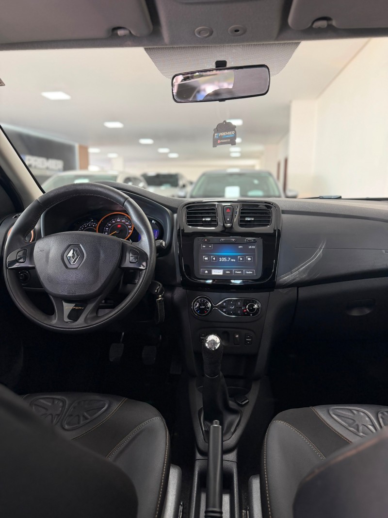 SANDERO 1.6 STEPWAY 16V FLEX 4P MANUAL - 2015 - CAXIAS DO SUL