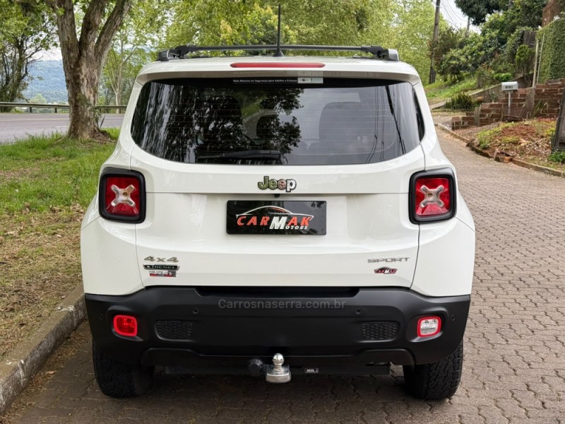 RENEGADE 2.0 16V TURBO DIESEL SPORT 4P 4X4 AUTOMÁTICO - 2016 - DOIS IRMãOS