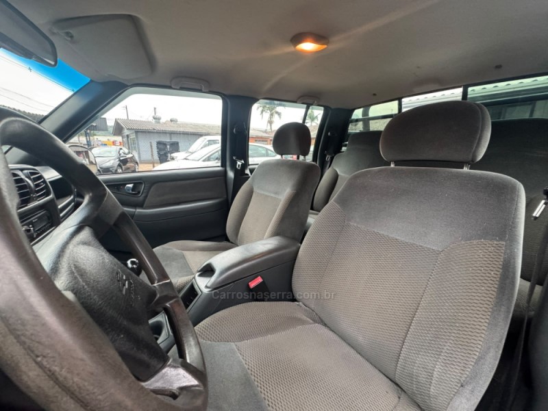 S10 2.4 MPFI ADVANTAGE 4X2 CD 8V GASOLINA 4P MANUAL - 2010 - IGREJINHA