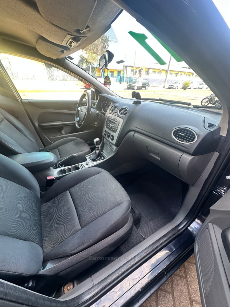 FOCUS 1.6 S 16V FLEX 4P MANUAL - 2011 - PAROBé