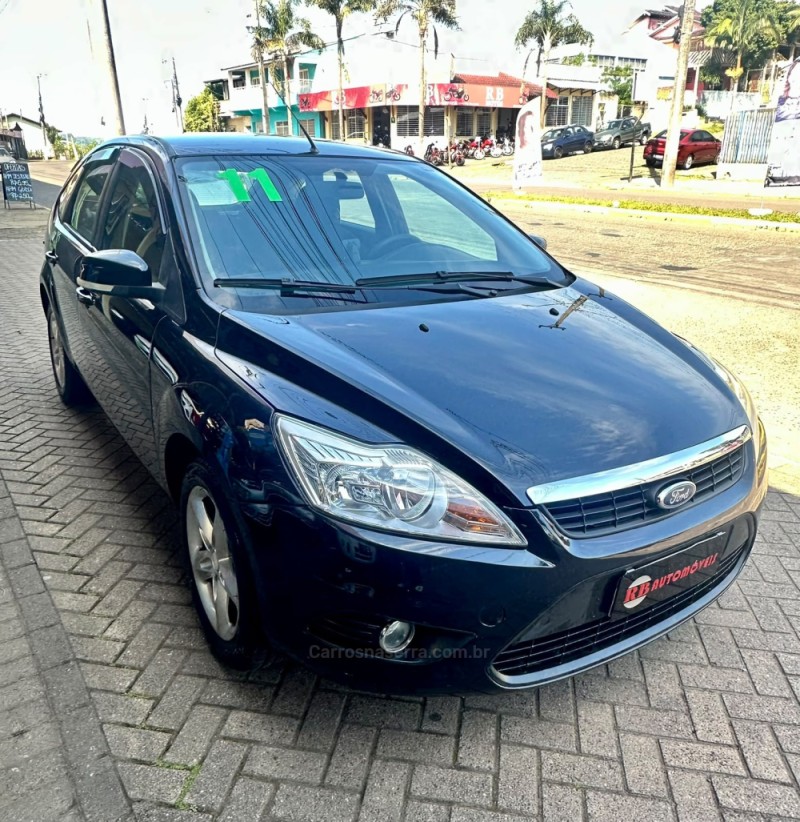 FOCUS 1.6 S 16V FLEX 4P MANUAL - 2011 - PAROBé