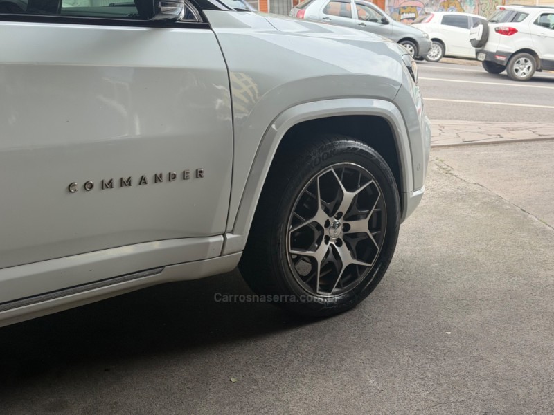 COMMANDER 2.0 OVERLAND TD380 4X4 TURBO DIESEL 4P AUTOMÁTICO - 2022 - CAXIAS DO SUL